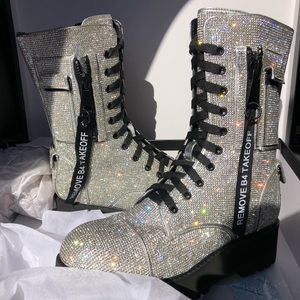 Dolls Kill billionaire bling boot size 8